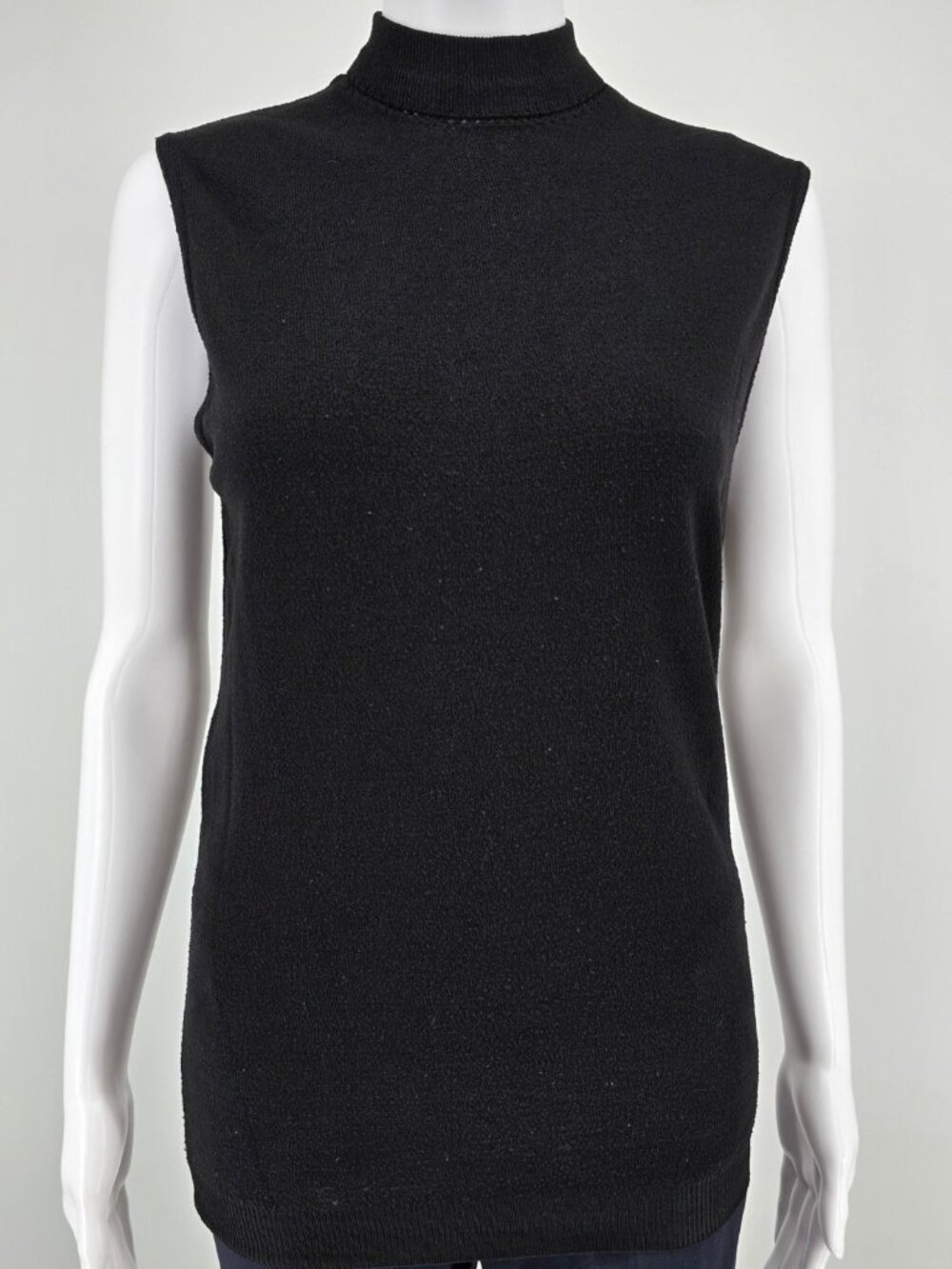 Vintage 1970s She Shells by Fairfield Black Sleeveless Sweater Vest (M)